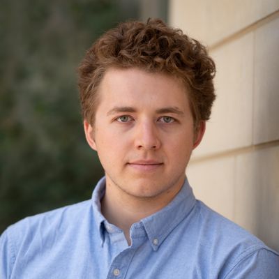 Headshot of Zach